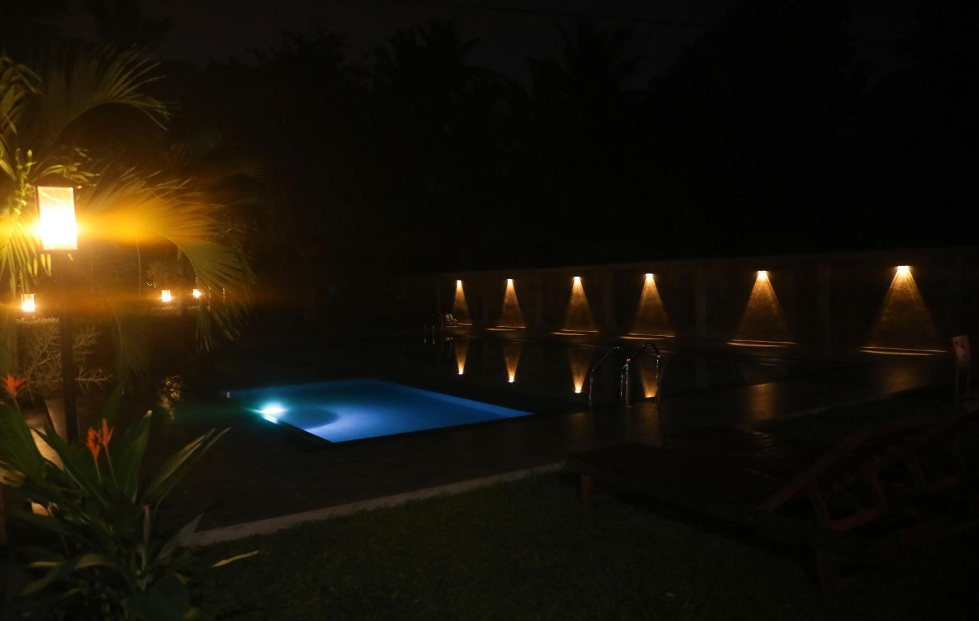 Athkandura Hotel Habarana Extérieur photo